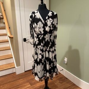 Chic Black and White Patterned Dress